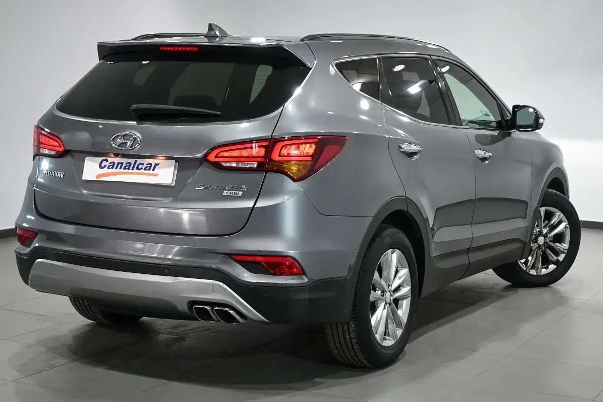 Usado Hyundai Santa Fe 201 CV (147 kW) 2016 Gris SUV