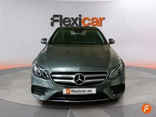 Usado Mercedes E300 306 CV (225 kW) 2020 Gris Berlina