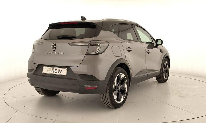 Usado Renault Captur Techno 100 CV (73 kW) 2025 Gris SUV