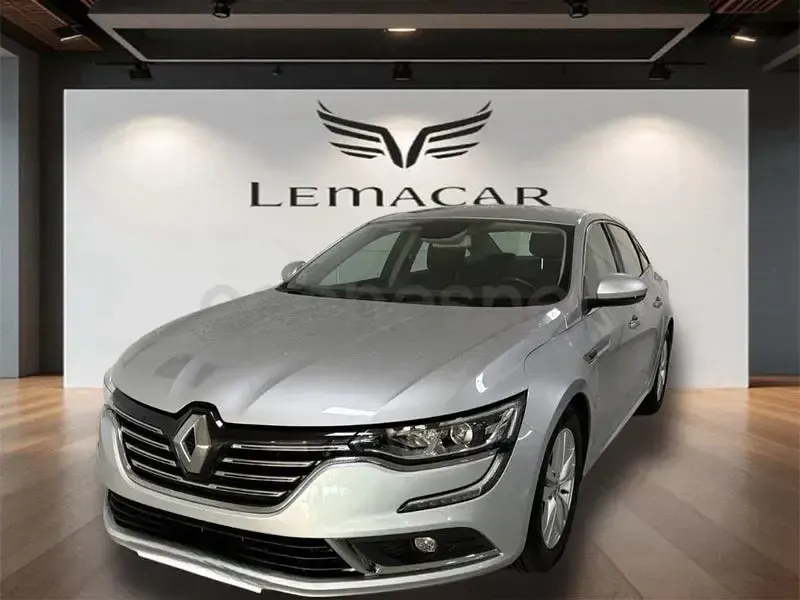 Usado Renault Talisman Business 120 CV (88 kW) 2020 Gris / plata Berlina