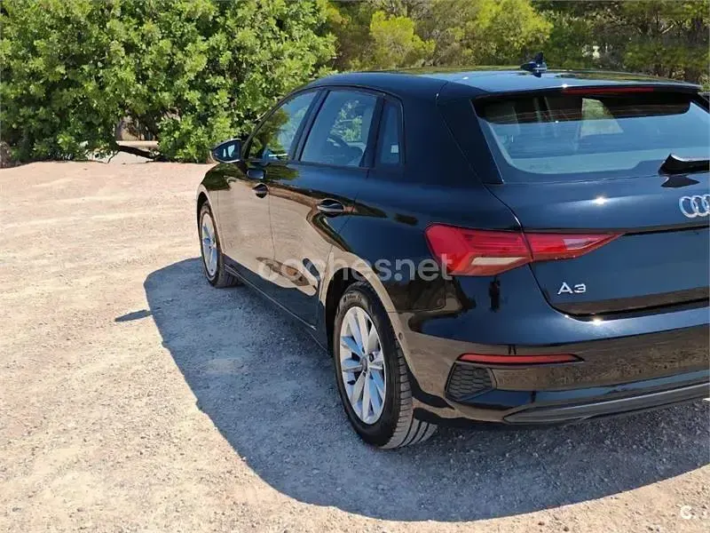 Usado Audi A3 Advanced Plus 150 CV (110 kW) 2021 Negro Berlina