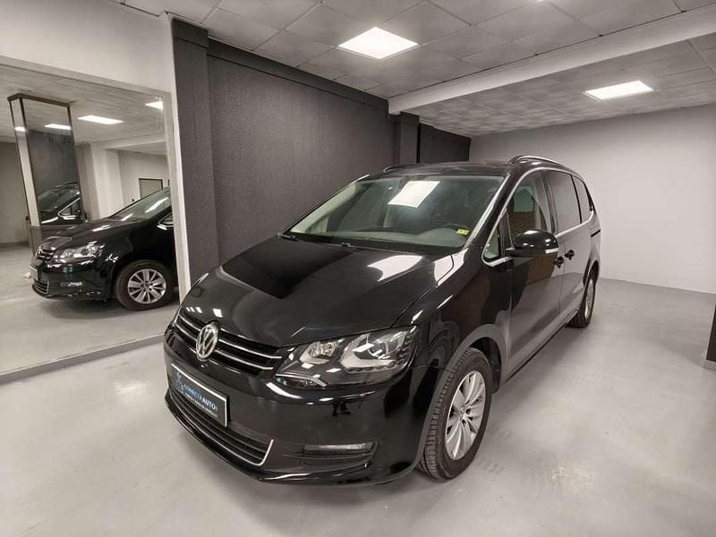 Negro Usado 2020 VW Sharan Advance Monovolumen | 22.990 € (Buen precio) - Imagen 1/4