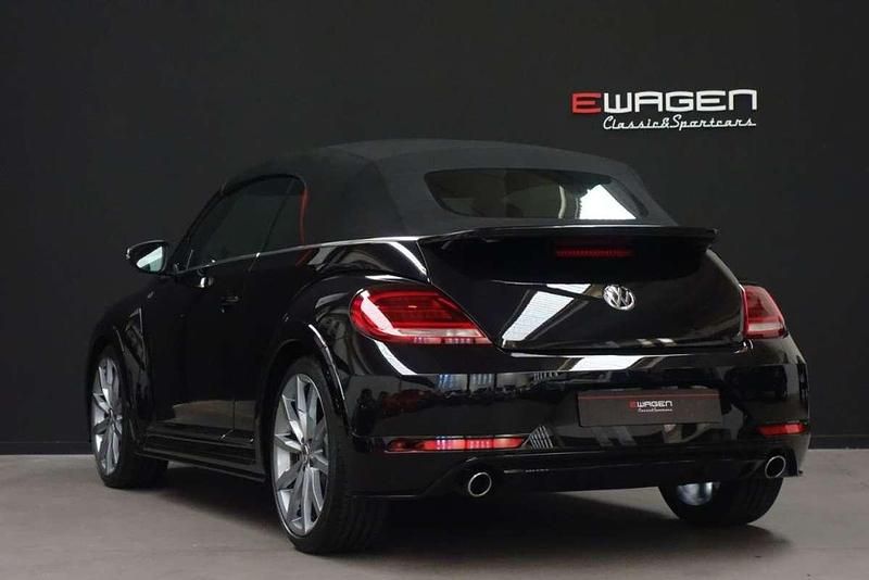 Usado VW Beetle Cabriolet Sport 220 CV (161 kW) 2017 Negro Descapotable