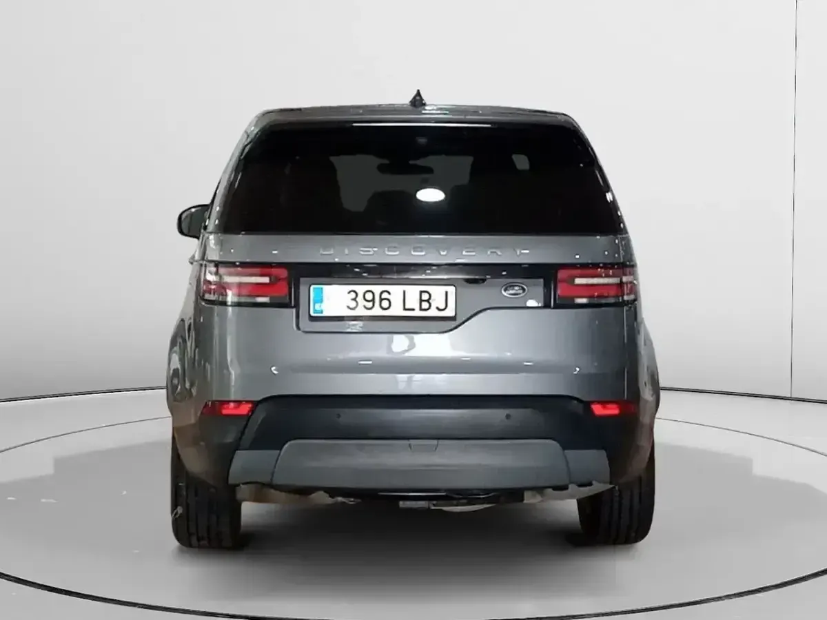 Usado Land Rover Discovery 5 SE 240 CV (176 kW) 2019 Gris SUV