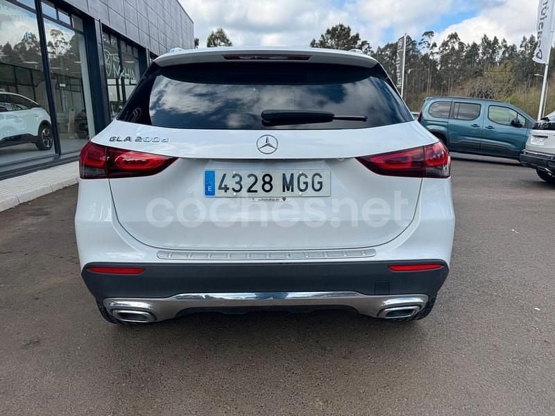 Usado Mercedes GLA200 150 CV (110 kW) 2023 Blanco SUV
