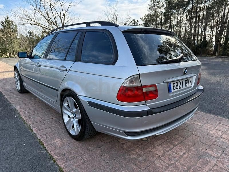 Usado BMW 320 Sport Line 150 CV (110 kW) 2002 Gris / plata Familiar