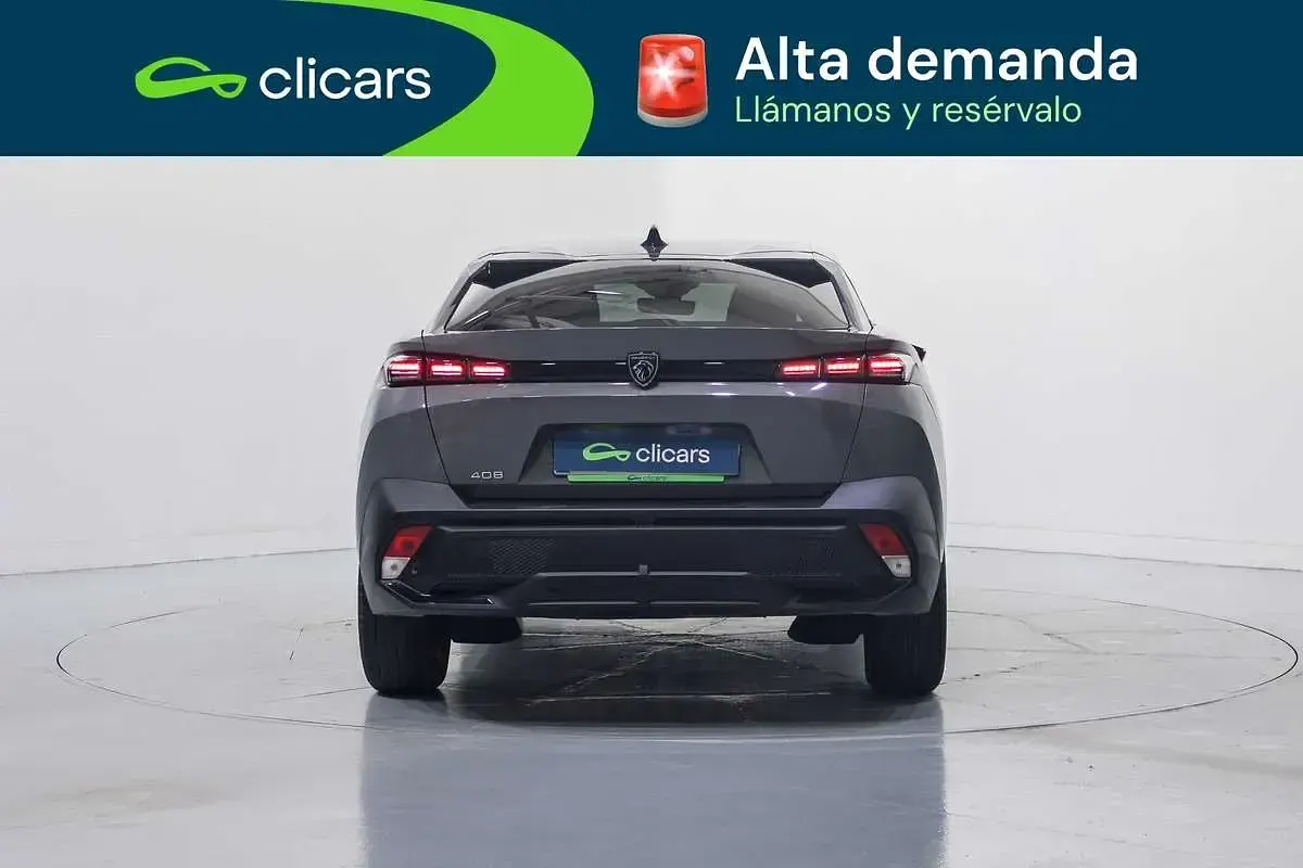Usado Peugeot 408 Allure 136 CV (100 kW) 2025 Gris SUV
