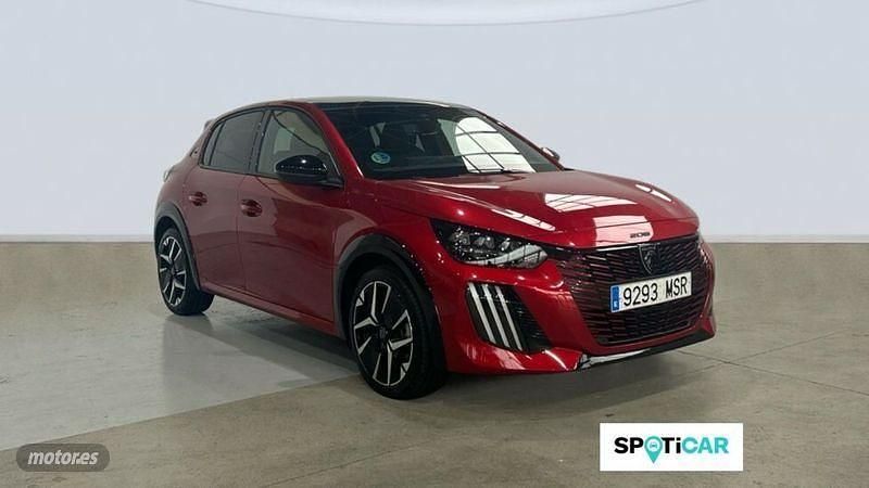 Usado Peugeot 208 GT 136 CV (100 kW) 2024 Rojo Utilitario
