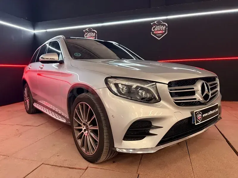 Usado Mercedes GLC220 194 CV (142 kW) 2019 Gris / plata SUV