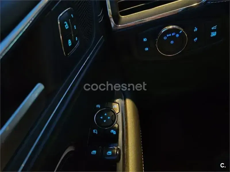 Usado Ford Edge Titanium 240 CV (176 kW) 2019 Gris / plata SUV