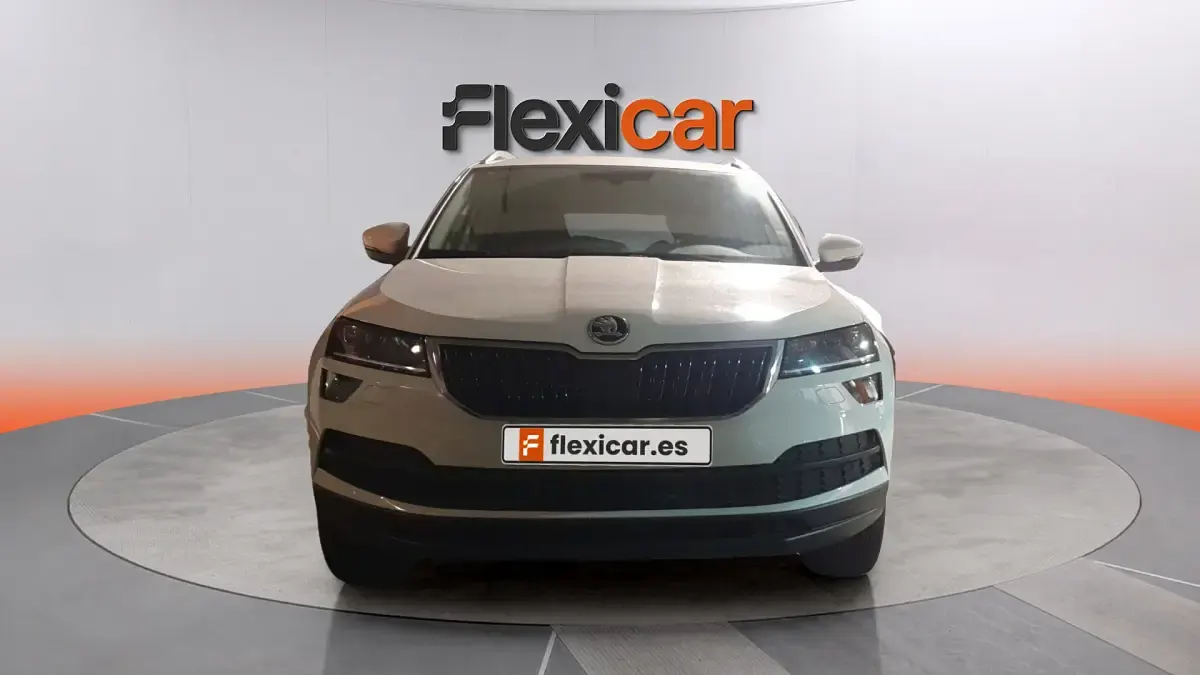 Usado Skoda Karoq Ambition 116 CV (85 kW) 2019 Blanco SUV