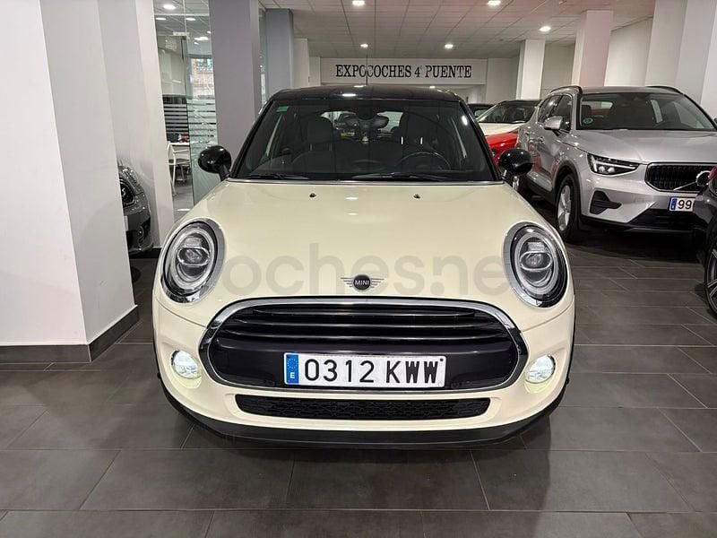 Usado Mini Cooper D 116 CV (85 kW) 2019 Beige Utilitario