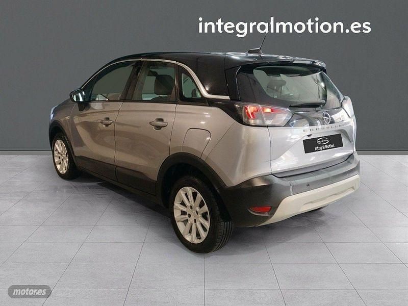 Usado Opel Crossland X Business Elegance 119 CV (87 kW) 2021 Gris SUV