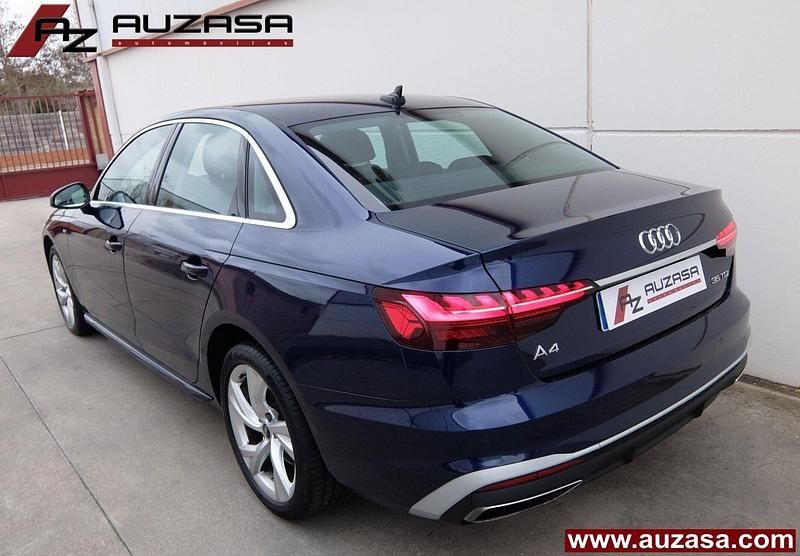 Usado Audi A4 S-Line 163 CV (119 kW) 2021 Azul Berlina