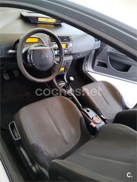 Usado Citroën C4 92 CV (67 kW) 2007 Gris / plata Berlina