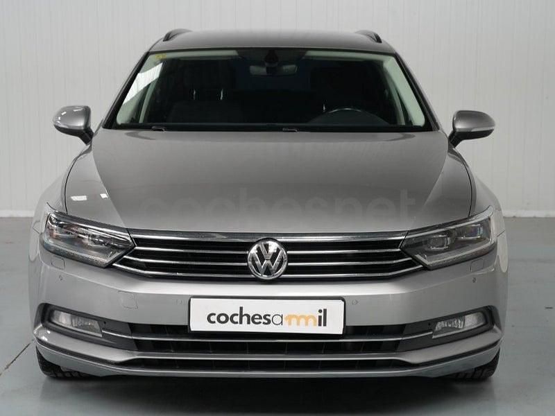 Usado VW Passat Advance 150 CV (110 kW) 2018 Gris / plata Familiar