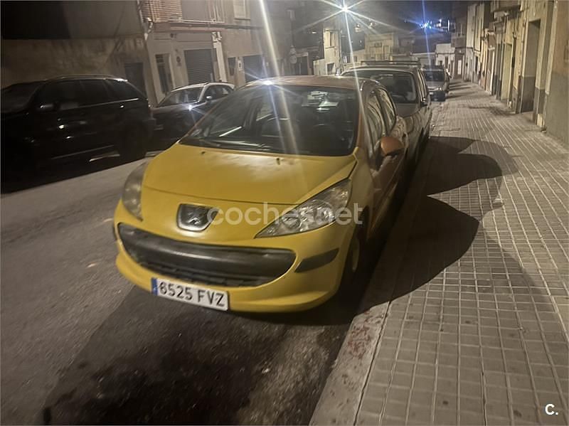 Naranja Usado 2007 Peugeot 207 Premium Berlina | 1400 € (Buen precio) - Imagen 1/2