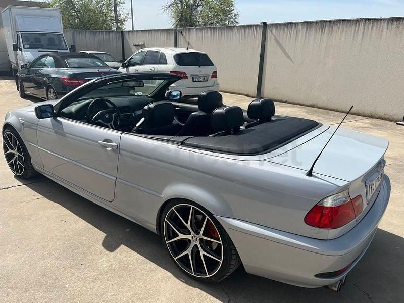Usado BMW 318 Comfort Edition 143 CV (105 kW) 2004 Gris / plata Descapotable