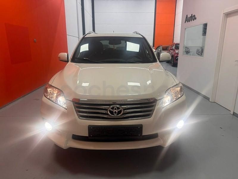 Usado Toyota RAV4 Executive 150 CV (110 kW) 2012 Blanco SUV