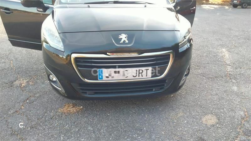Negro Usado 2016 Peugeot 5008 Allure Monovolumen | 10.000 € (Precio justo) - Imagen 1/4