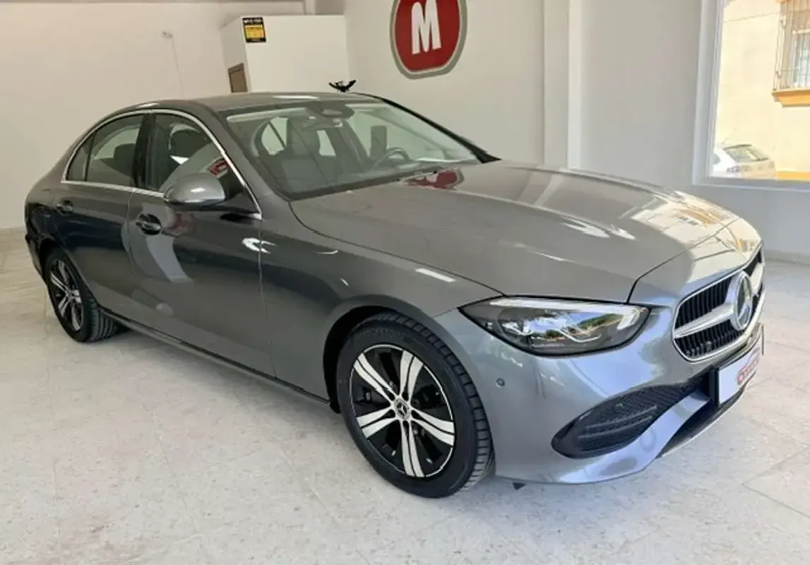 Usado Mercedes C220 200 CV (147 kW) 2023 Gris Berlina