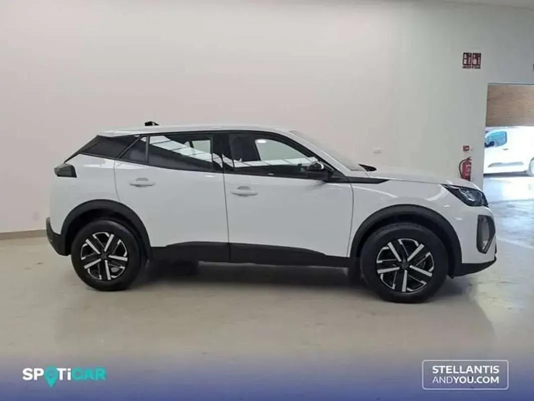 Usado Peugeot 2008 Style 101 CV (74 kW) 2026 Blanco SUV