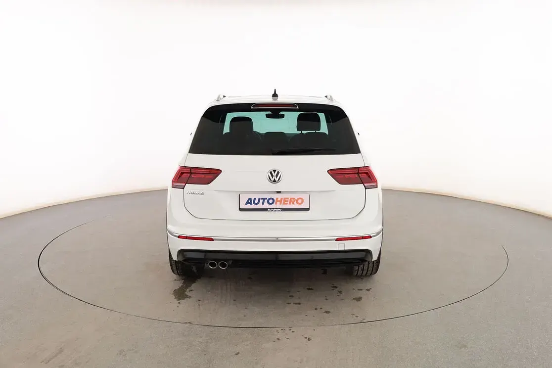 Usado VW Tiguan Sport 150 CV (110 kW) 2020 Blanco SUV