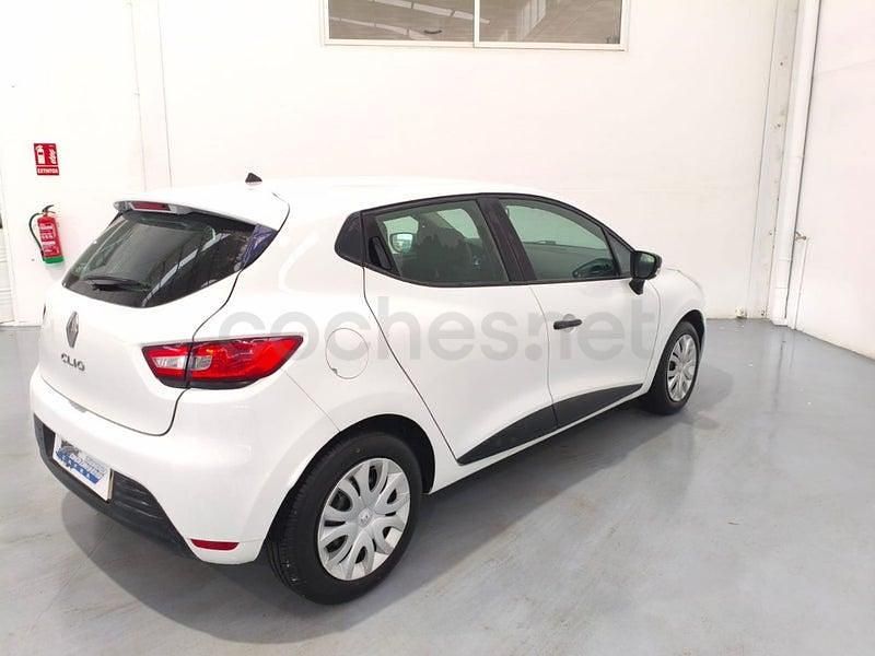 Usado Renault Clio IV LIMITED 75 CV (55 kW) 2018 Blanco Berlina
