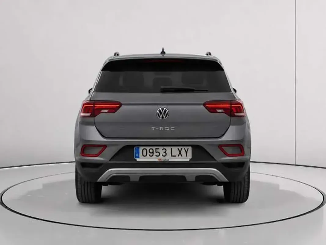 Usado VW T-Roc Life 150 CV (110 kW) 2022 Gris SUV