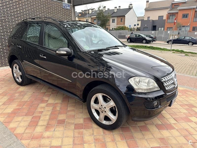 Usado Mercedes ML280 190 CV (139 kW) 2008 Negro SUV