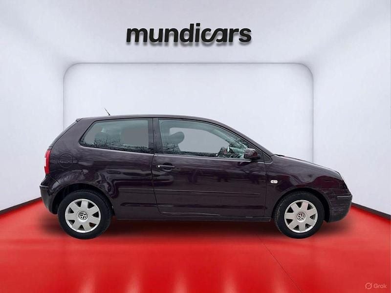 Usado VW Polo Trendline 75 CV (55 kW) 2002 Negro Utilitario