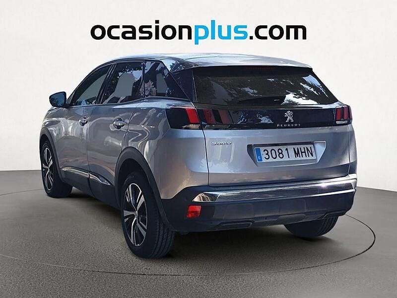 Usado Peugeot 3008 Allure 130 CV (95 kW) 2023 Gris / plata SUV