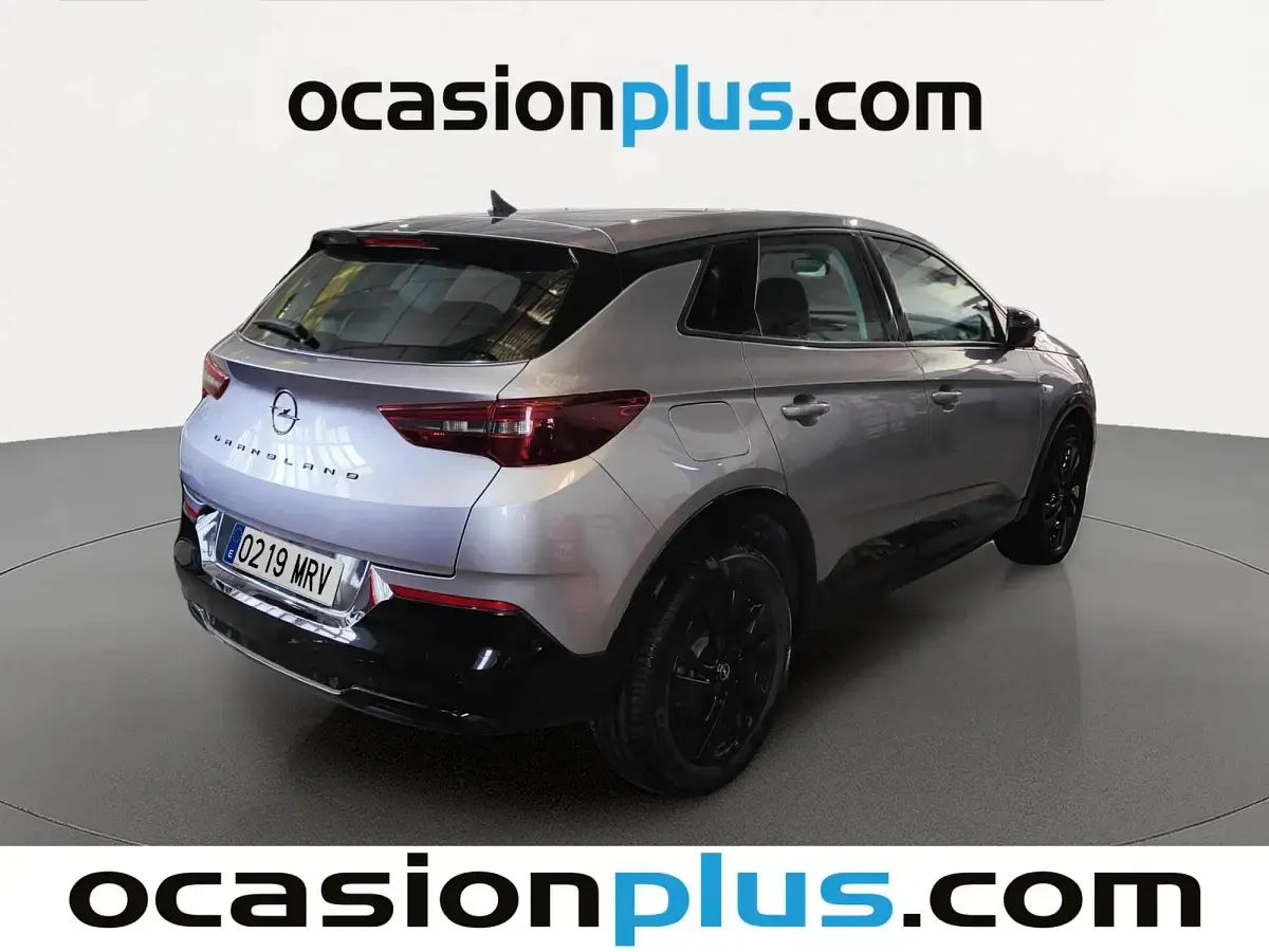 Usado Opel Grandland X S 131 CV (96 kW) 2024 Gris plata SUV