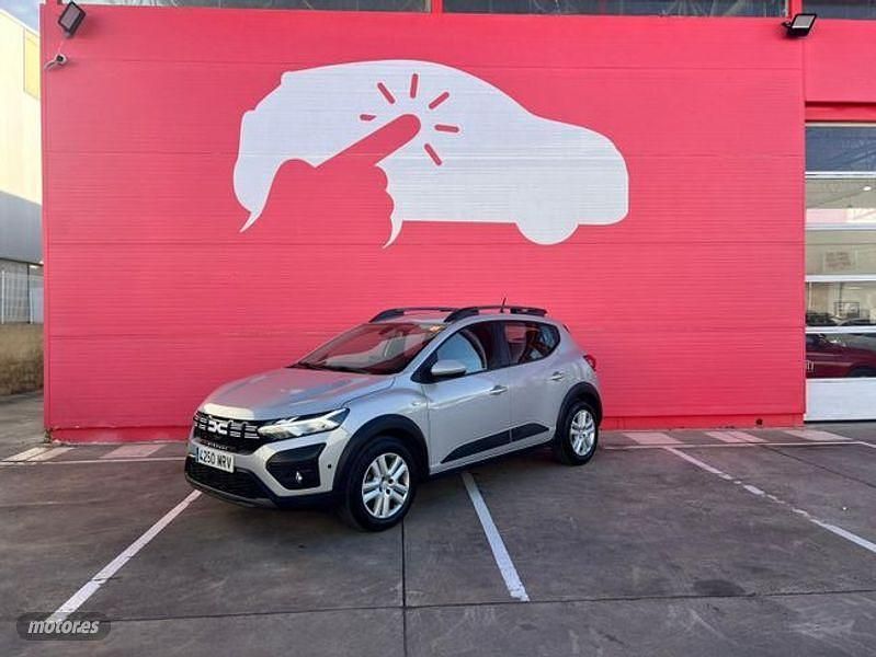 Usado Dacia Sandero Expression 91 CV (66 kW) 2024 Gris