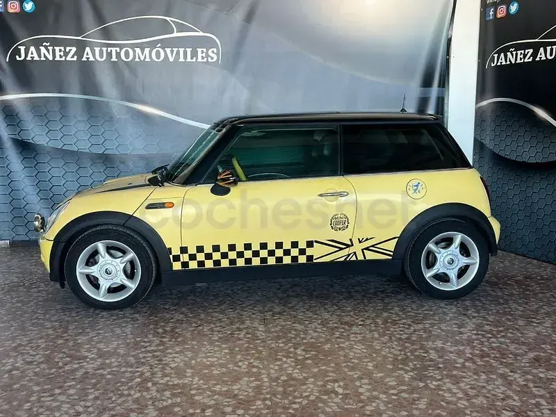 Usado Mini Cooper Cabriolet 116 CV (85 kW) 2006 Amarillo Descapotable