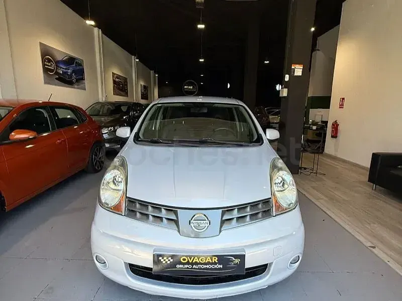 Usado Nissan Note Tekna 110 CV (80 kW) 2008 Gris / plata Utilitario