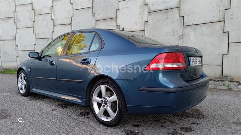 Usado Saab 9-3 Vector 150 CV (110 kW) 2006 Azul Berlina