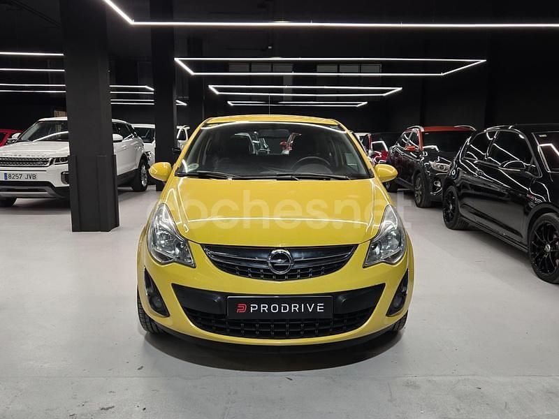 Usado Opel Corsa 95 CV (69 kW) 2011 Amarillo Berlina