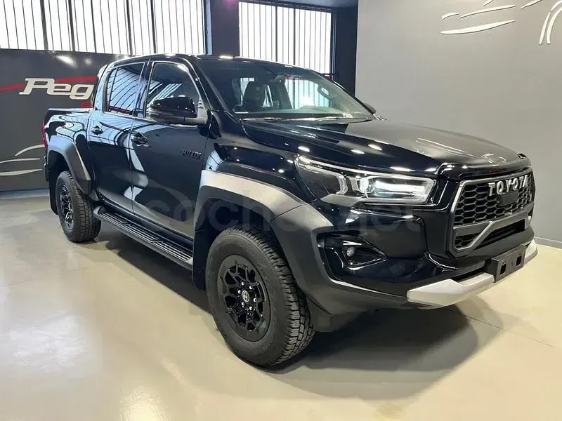 Nuevo Toyota HiLux Sport 204 CV (150 kW) 2026 Negro Pickup/Camioneta