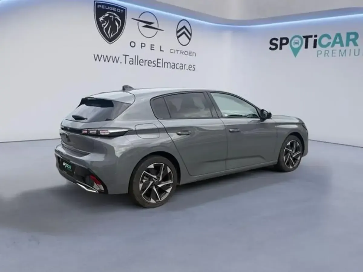 Usado Peugeot 308 Allure 130 CV (95 kW) 2024 Gris Berlina