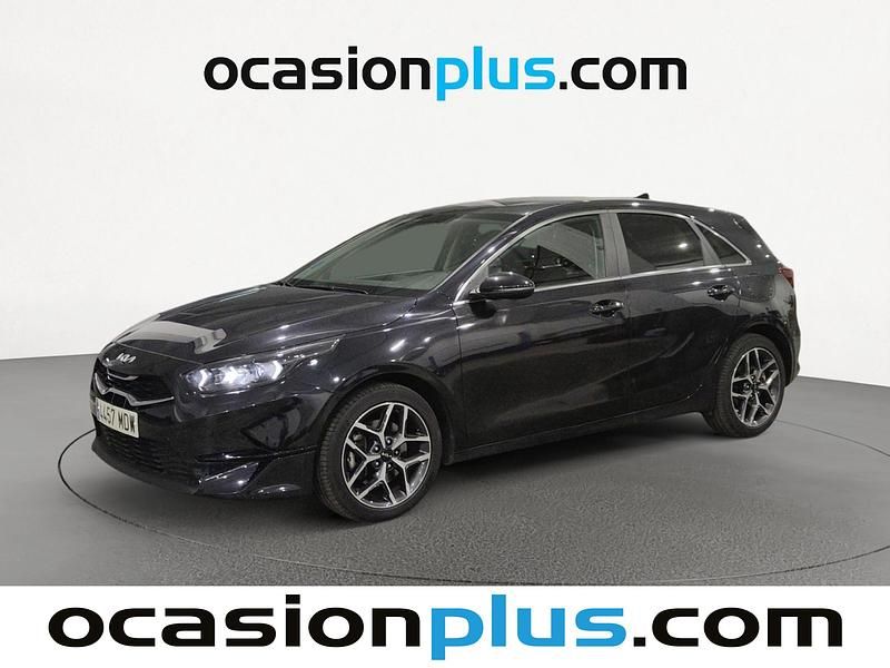 Negro Usado 2023 Kia Ceed Utilitario | 21.637 € (Un poco caro) - Imagen 1/3
