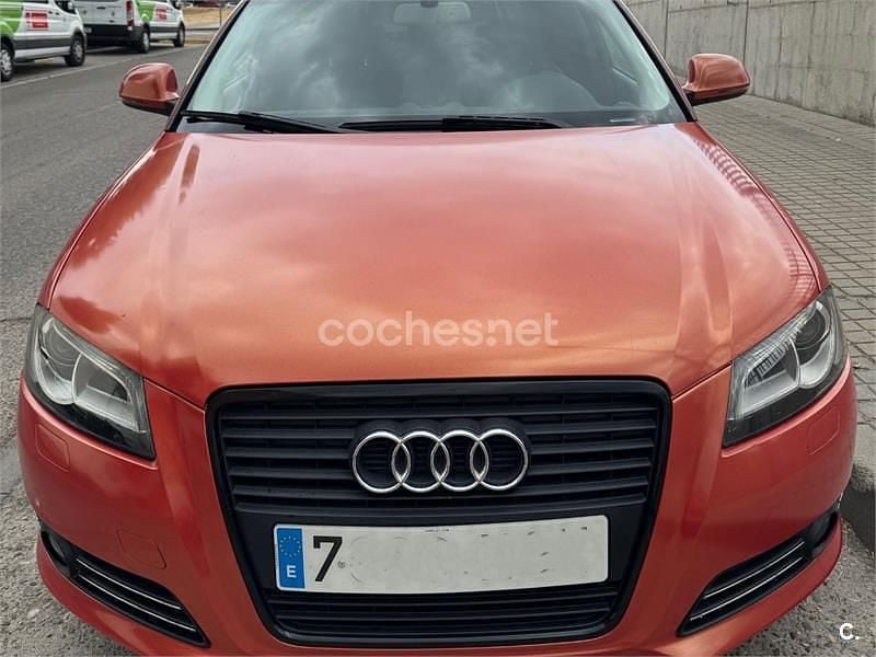 Usado Audi A3 Ambition 125 CV (91 kW) 2009 Naranja Berlina