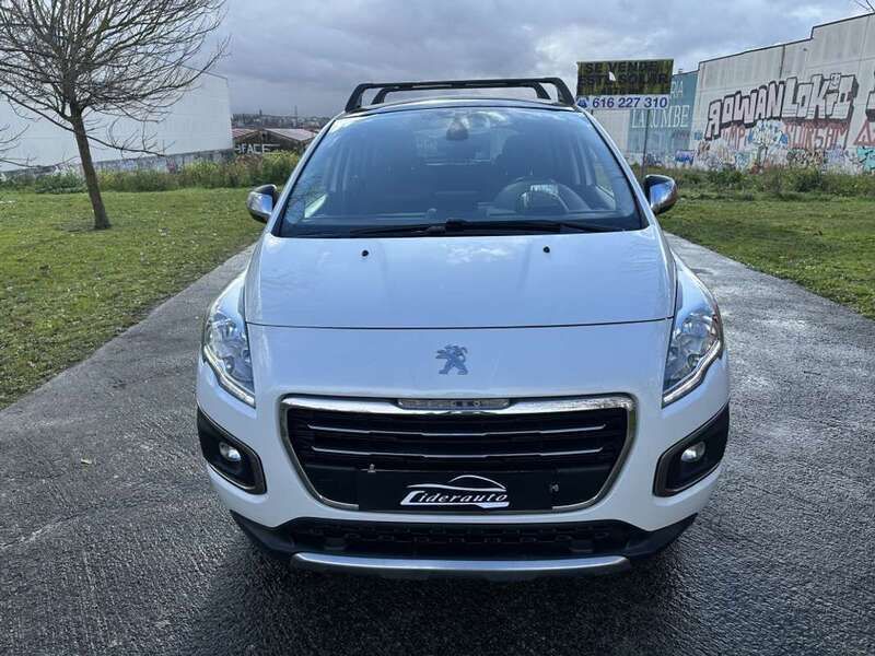 Usado Peugeot 3008 114 CV (83 kW) 2014 Blanco Monovolumen