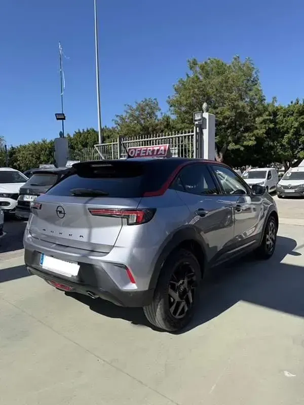 Usado Opel Mokka S 110 CV (80 kW) 2023 Gris SUV