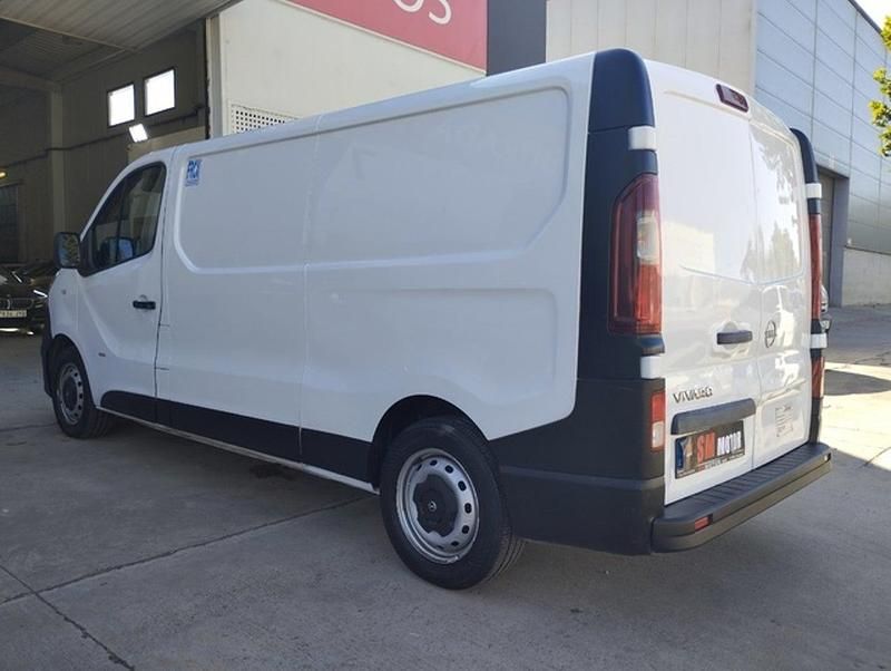 Usado Opel Vivaro Expression 95 CV (69 kW) 2016 Blanco Monovolumen