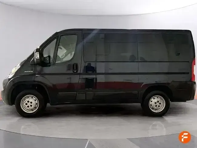 Usado Fiat Ducato 110 CV (80 kW) 2018 Azul Van