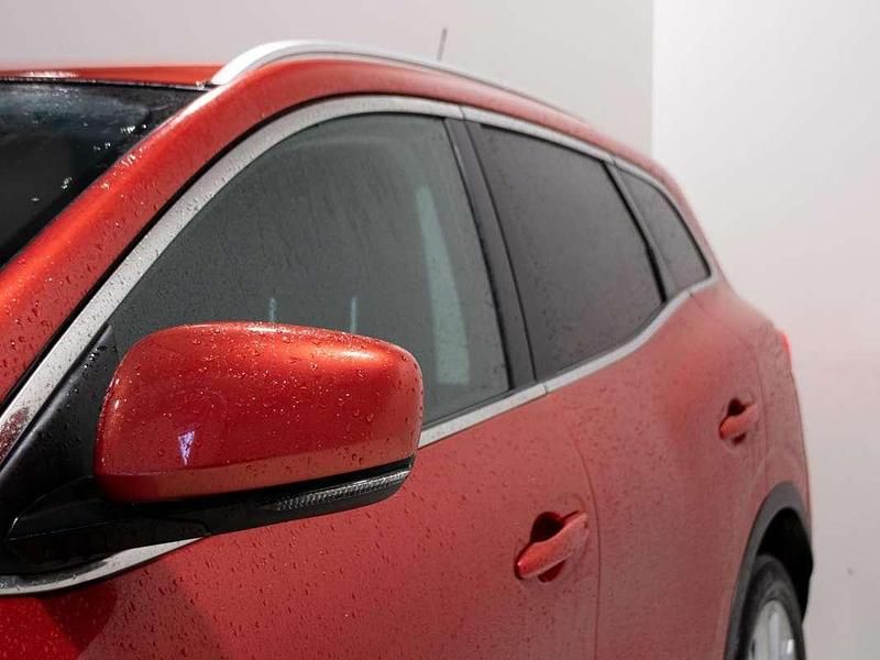 Usado Renault Kadjar Zen 132 CV (97 kW) 2015 Rojo SUV