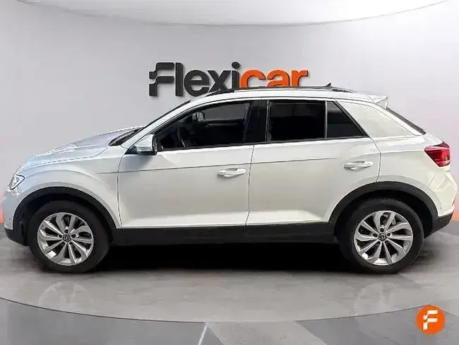 Usado VW T-Roc Life 150 CV (110 kW) 2023 Blanco SUV