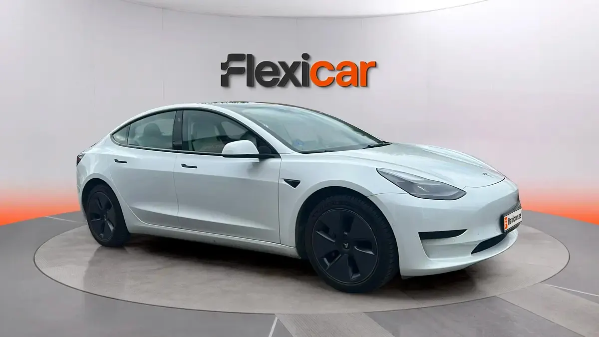 Usado Tesla Model 3 RWD 225 kW (306 CV) 2021 Blanco Berlina