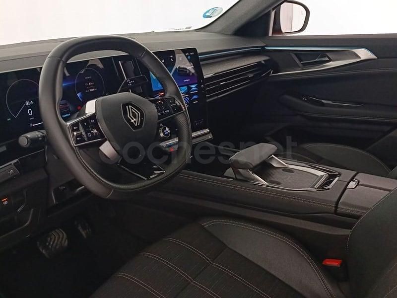 Usado Renault Austral Techno 158 CV (116 kW) 2024 Rojo SUV